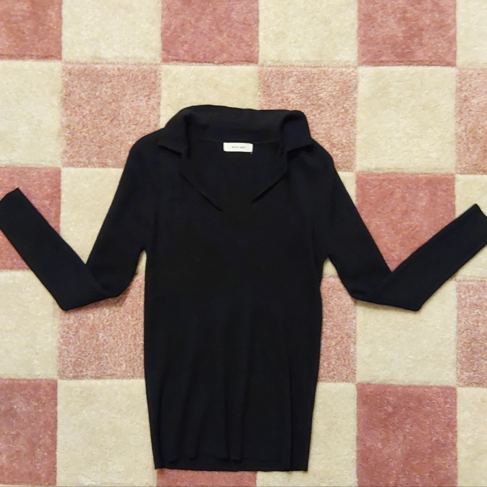 Black collared V-Neck Light weight sweater